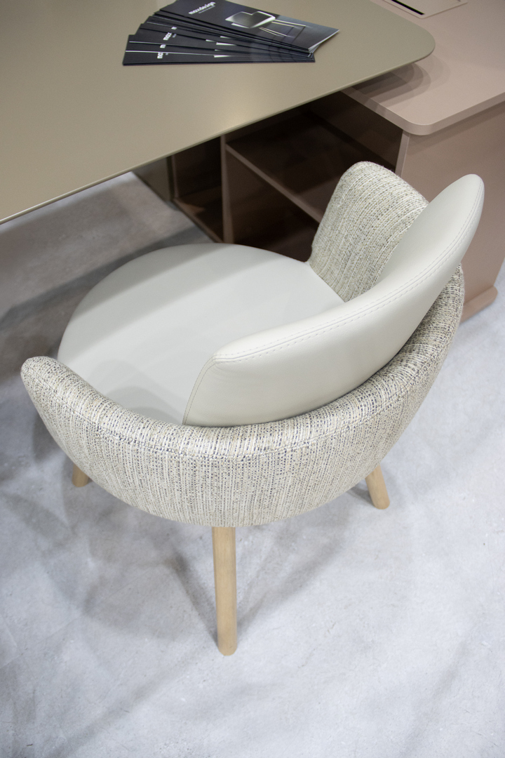 Cuscini - patas de madera - Imagen 11
